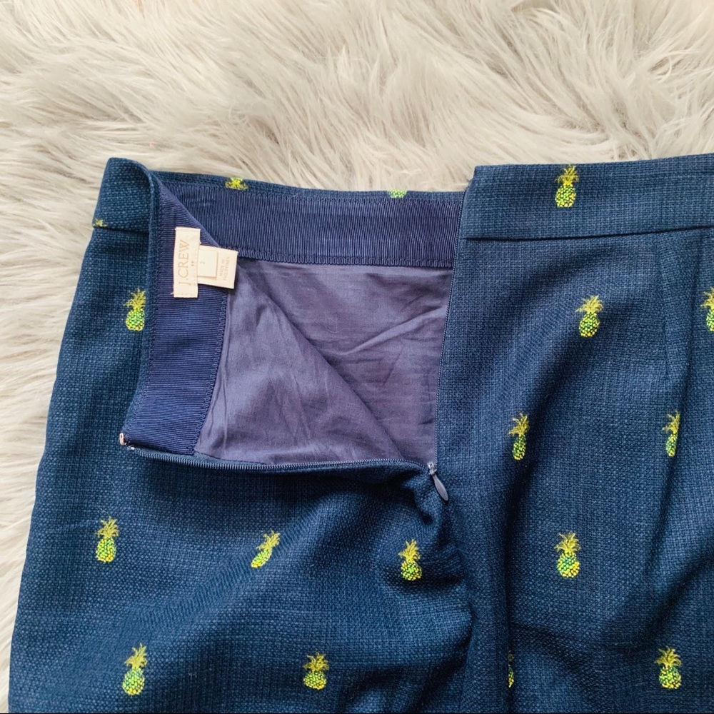 J crew mini 🍍 - Picture 6 of 8
